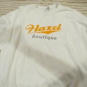 White oversized comfortable crewneck sweatshirt